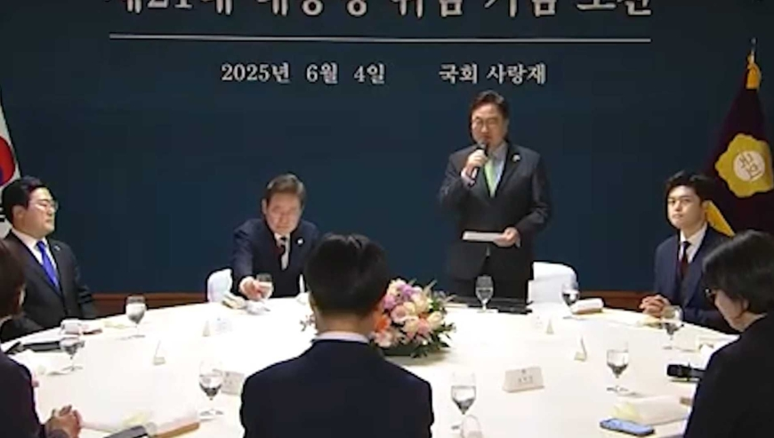 香港马会挂牌正版2018,因为一个门把手拒绝一款车,决策资料解释落实_增强版V15.80